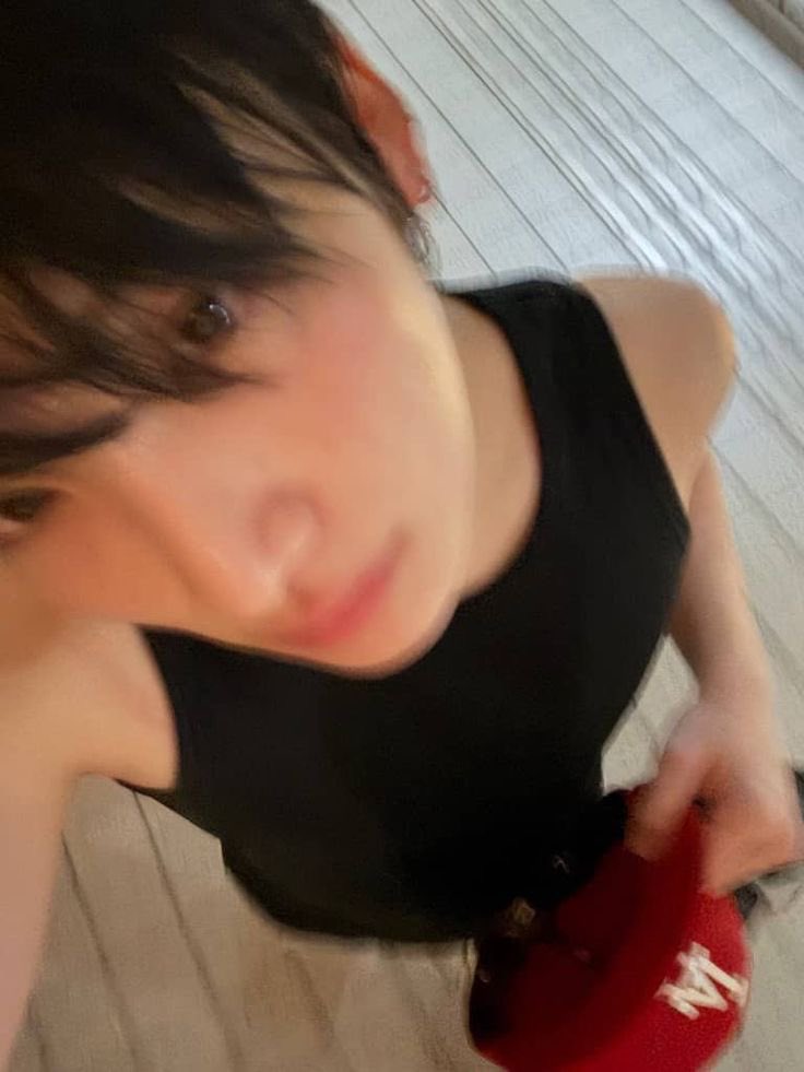 izzy on fire 🐰🌸 tweet media