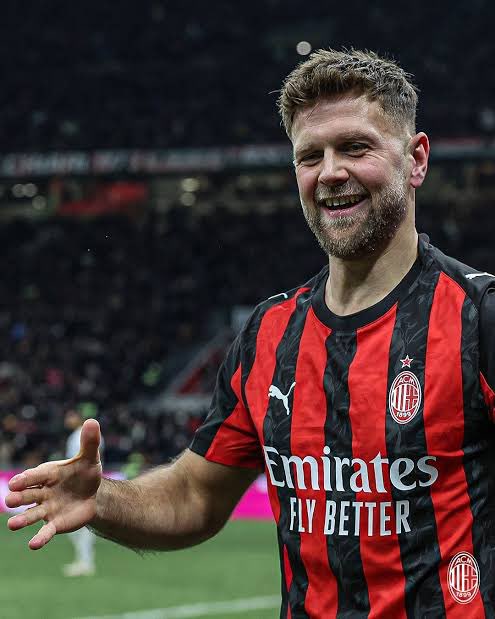 MILAN DEPRÊ tweet media