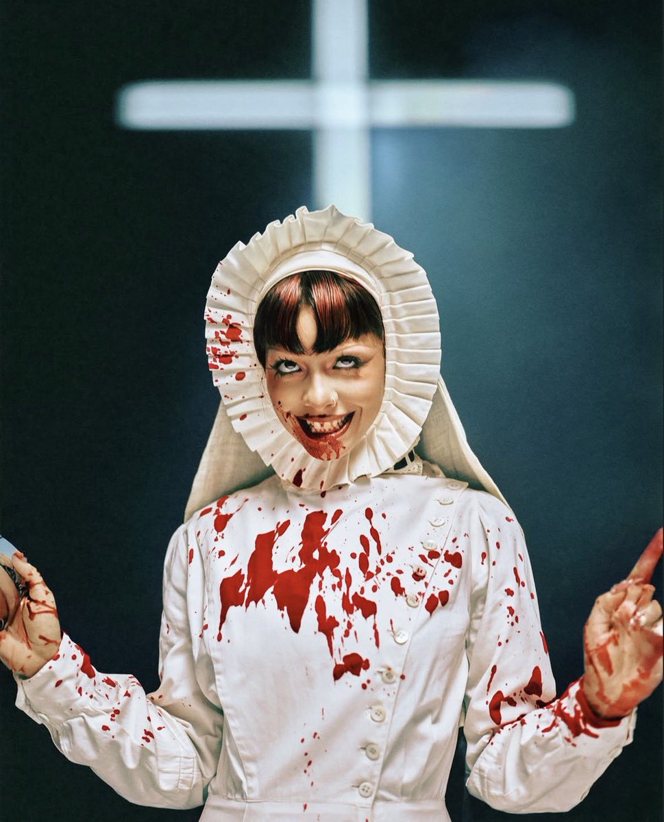 ًchris 👑 tweet media