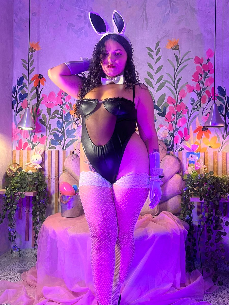 CarterLotti's tweet photo. SEXY RABITT LOTTI 🔥 🐰https://t.co/bDC23XFREl 
#SexyBunny
@Cam4es
@C4_Latinas
@RepubliKa_Cam
@latinascam4
@cam4
@Cam4_NL
@Cam4_FR
@Cam4_DE
@Cam4_ES
@Cam4_IT https://t.co/jjJr6NZPeZ