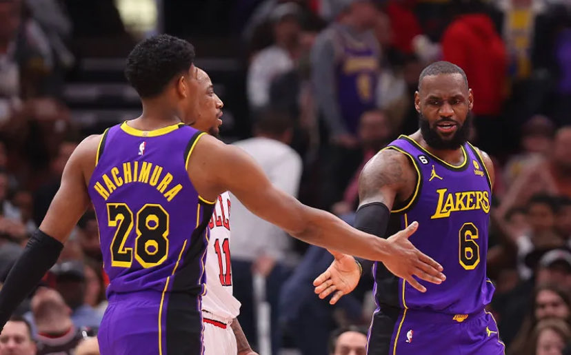 Y83957862's tweet image. 1st half 
LeBron James👑22 PTS, 1 REB, 4 AST
Rui Hachimura🥷14 PTS, 4 REB, 1 AST

👑9-11  1-1 3pt 
🥷6-7 2-2 3pt

The Master and the Student are leading the way today! 👑🏯
Love seeing LeBron and Rui taking over together. Let’s go Lakers!! 🟣🟡

#LeBronJames #RuiHachimura #Lakers