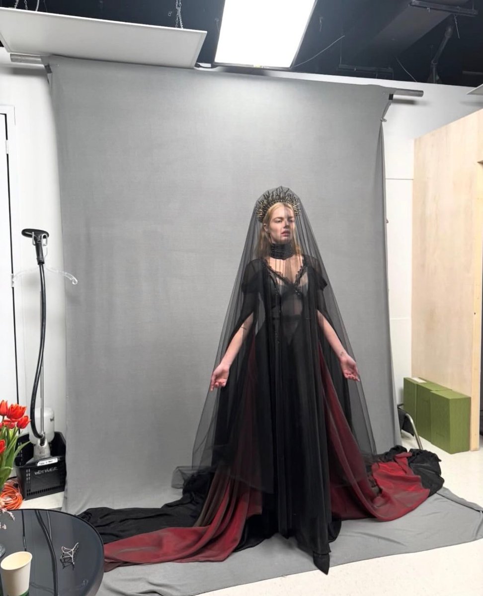 alex 🦇 tweet media