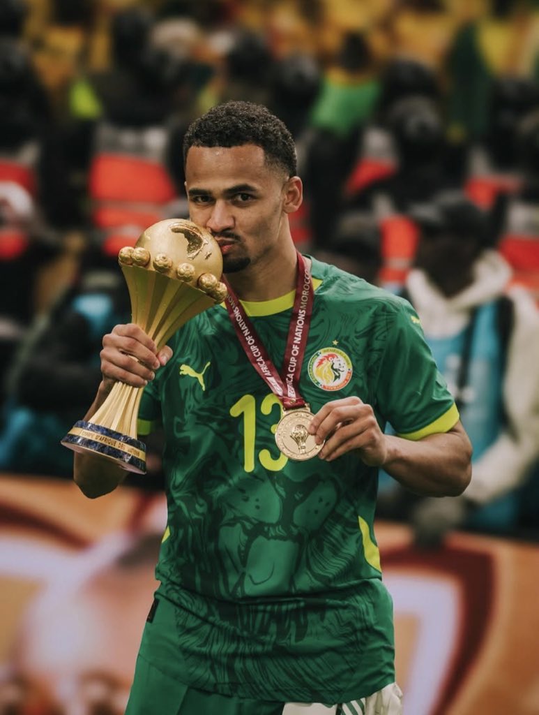 𝐆𝐎𝐑𝐀 𝐌𝐁𝐀𝐘𝐄 🇸🇳⭐️⭐️ tweet media