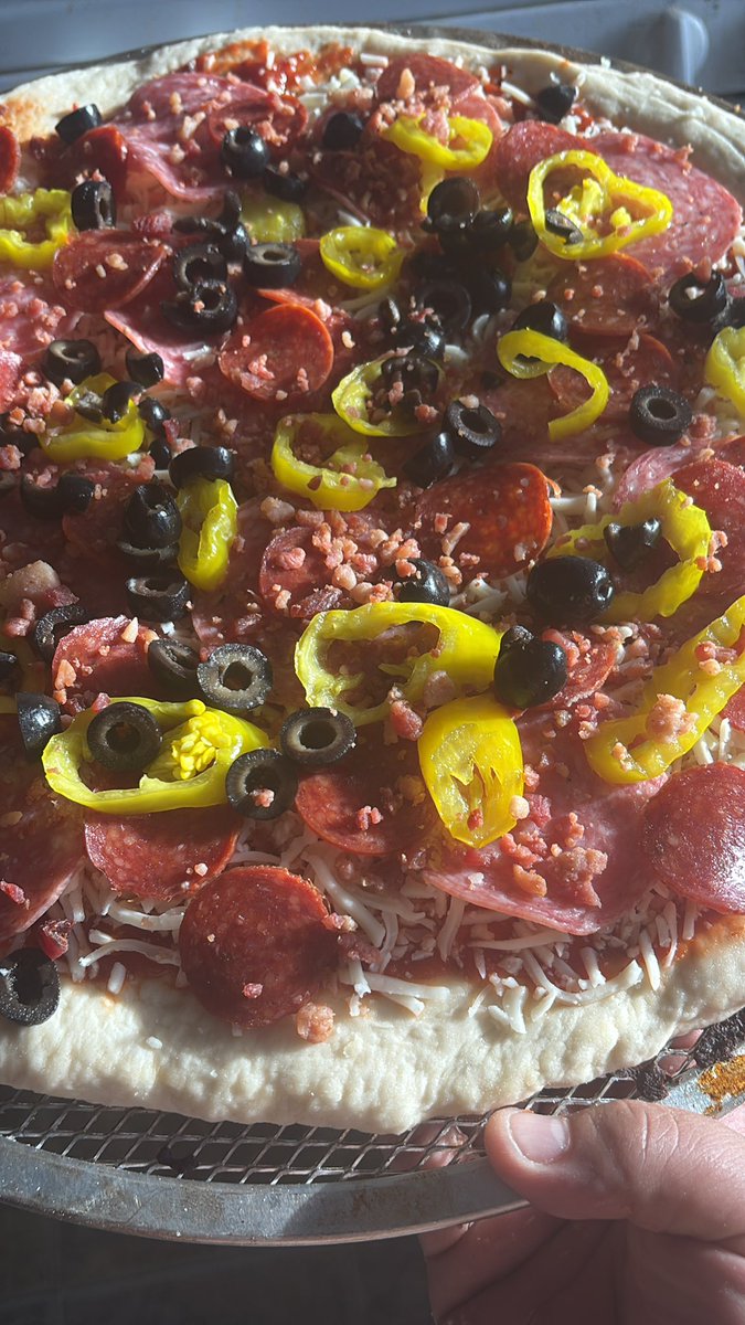 Roman Ayala tweet media