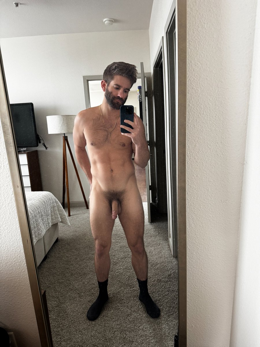 TheSexyArchitect tweet media