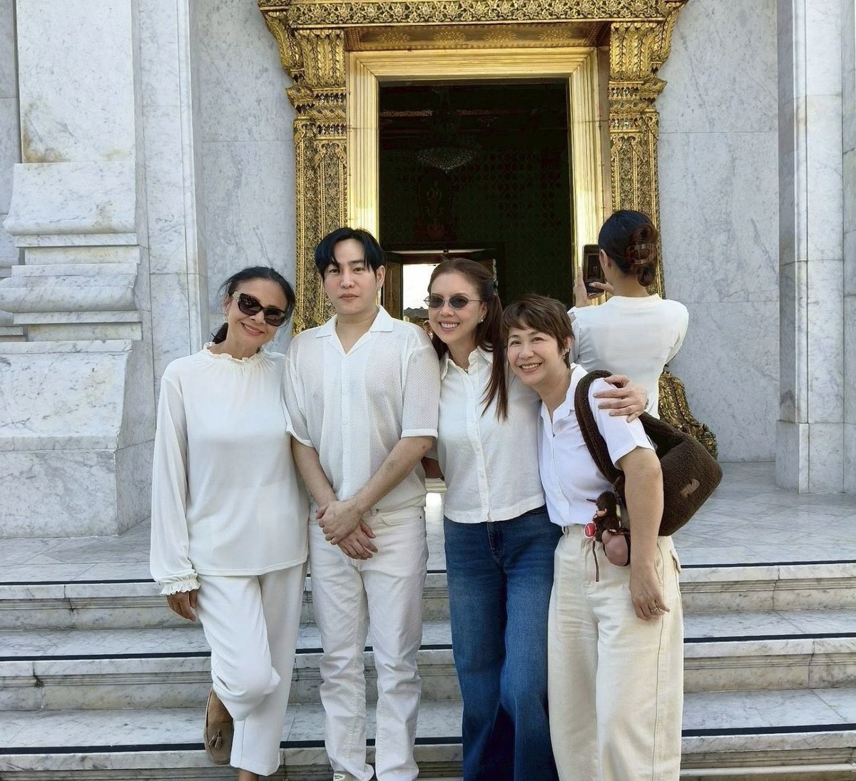 น๋ม “เราขอลอกหน่อย” tweet media