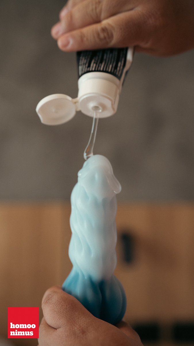 homoonimus tweet media