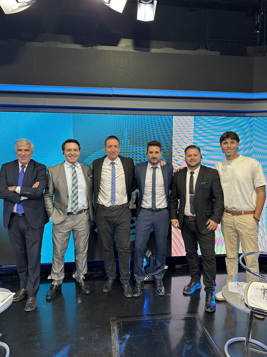 Diego Muñoz tweet media