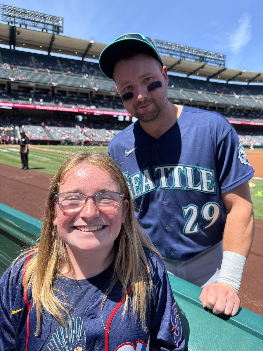 SuperBarry11's tweet photo. Abby is OVER THE MOON after meeting one of her favorite players today! She was already an All Star pitcher, but Cal Raleigh inspired her to try catching- and now she LOVES it!! Huge thank you to Cal Raleigh for the autograph &amp; the memories! 💙⚾️ https://t.co/NCMYujTa5E