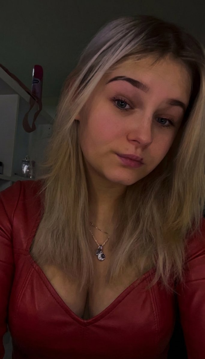 Ava sophie parker tweet media