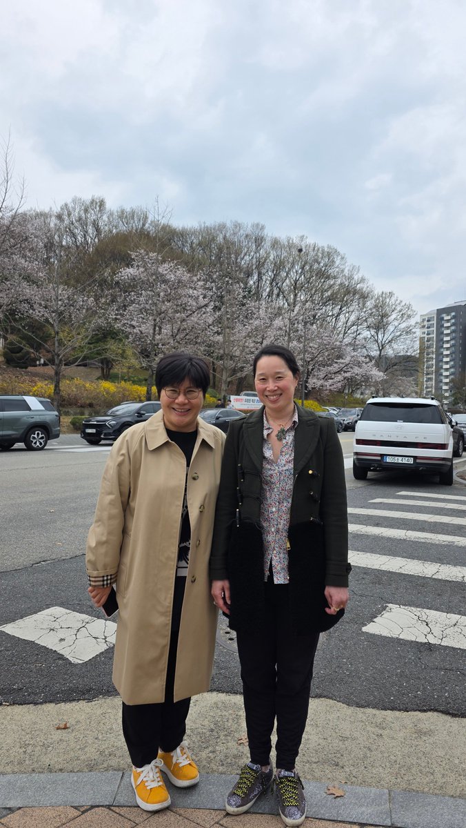 LimLab_KAIST's tweet photo. April in Korea! https://t.co/I22wTg5ZAp