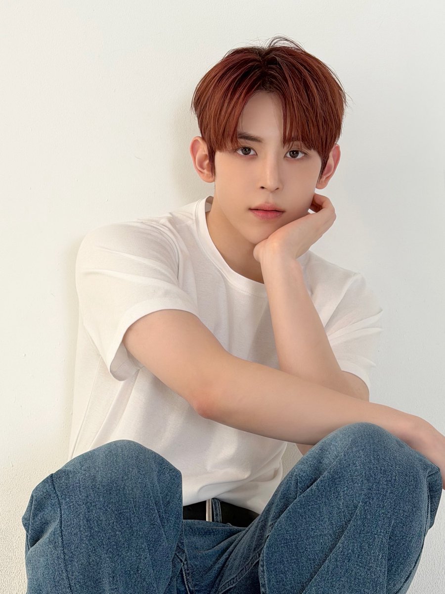 NOWZ·나우즈 tweet media