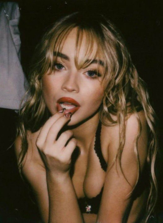 PornObsessedBeta tweet media