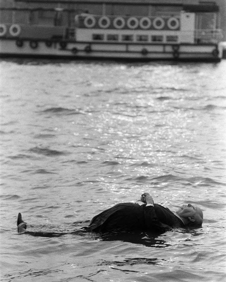 Pol Niuman tweet media