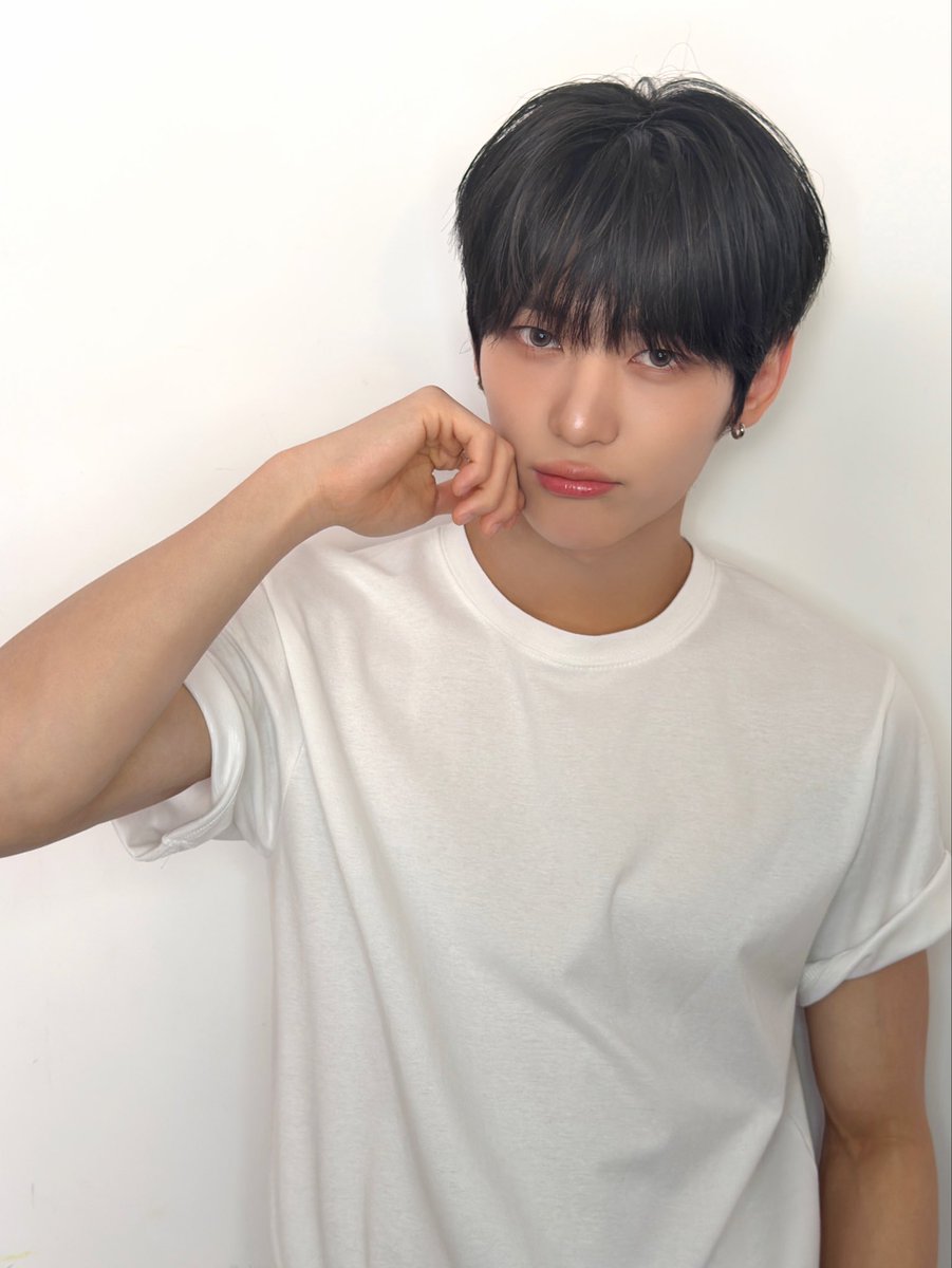 NOWZ·나우즈 tweet media