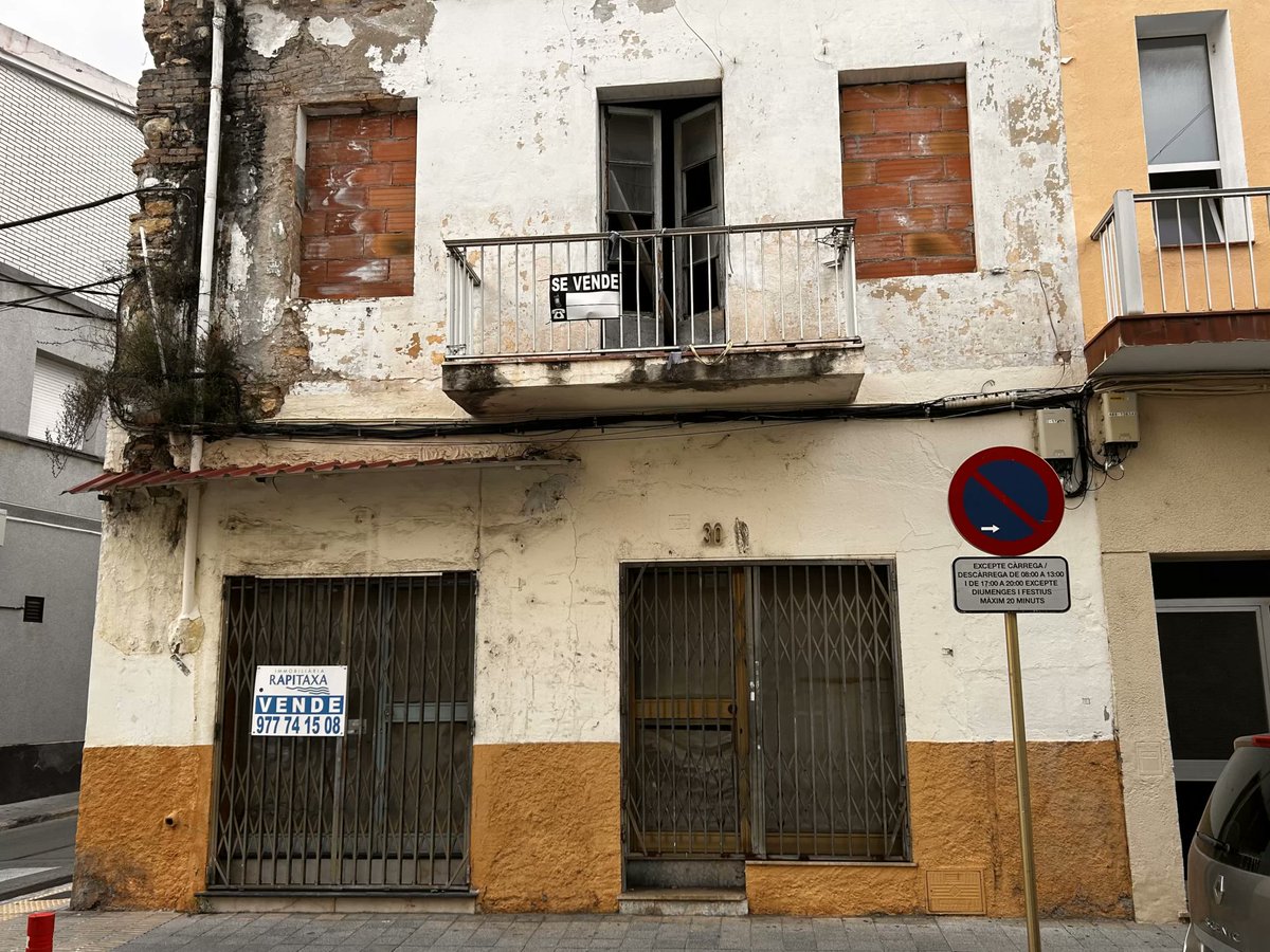Een opknappertje kopen in Spanje, goedkoop wordt vaak duurkoop cazahar.com/opknappertje-s…
