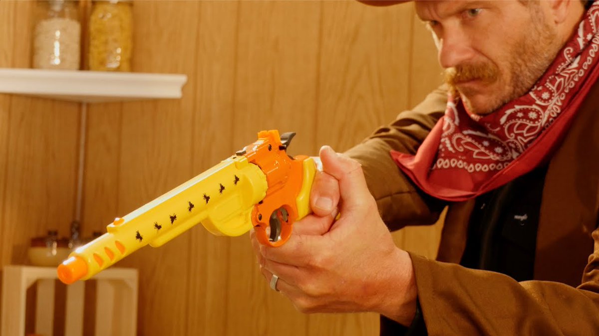 The Watcher On The Web tweet media