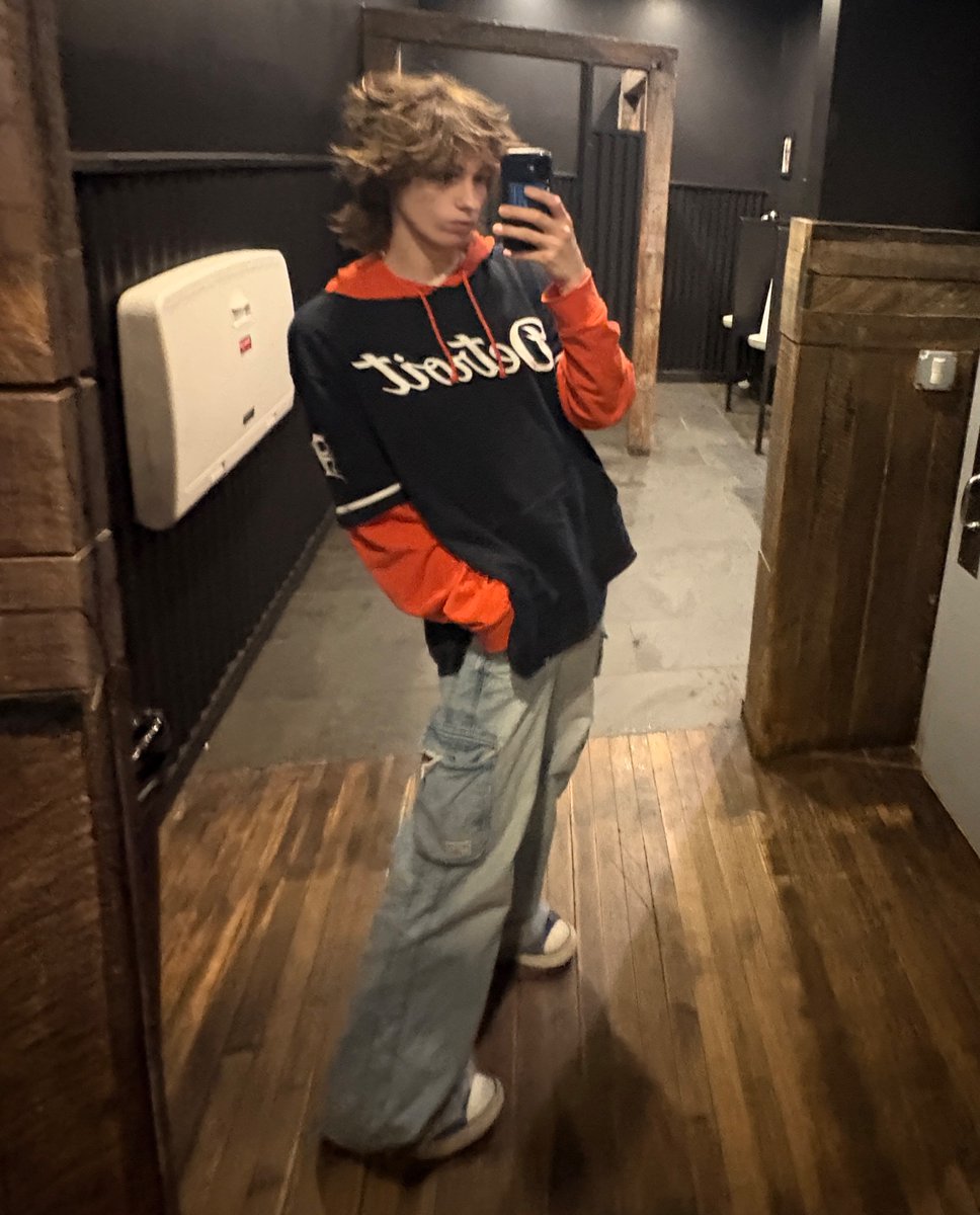 endowed jones tweet media