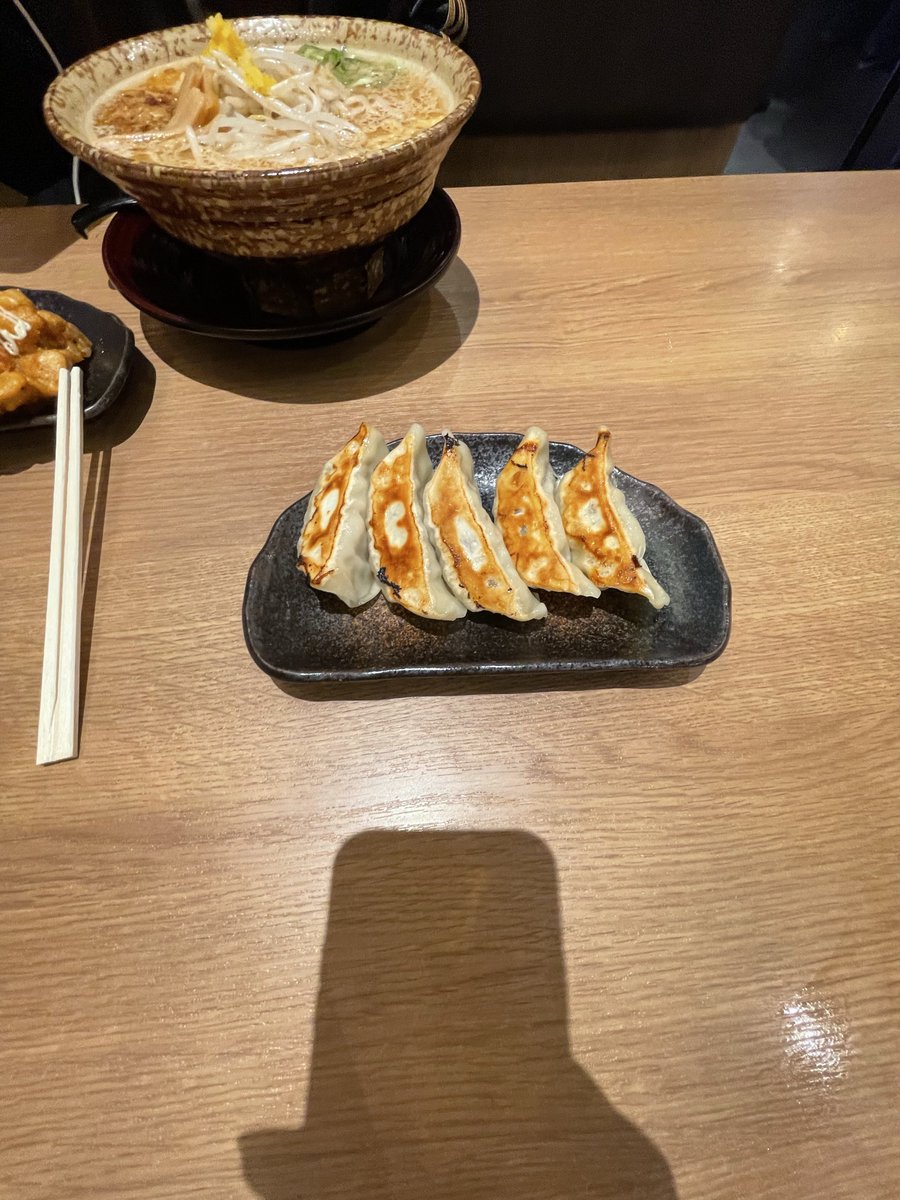 hiro_ogu tweet media