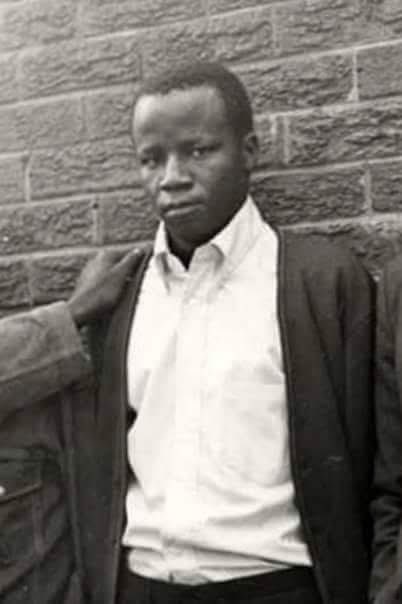 KaraboKbmags's tweet image. Had he lived Kalushi would be turning 70 this year. He died for his country at the age of 23. 

“My blood will nourish the tree that will bear the fruits of freedom," made him an iconic symbol of the anti-apartheid” #SolomonMahlangu #Kalushi