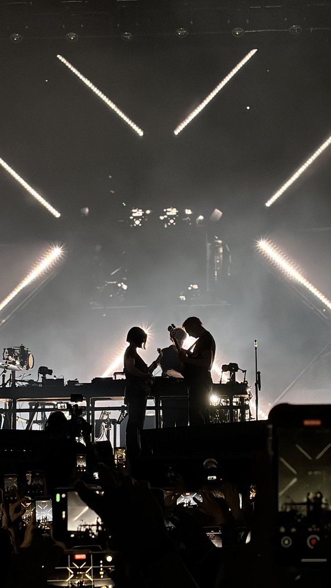 orland0555's tweet photo. Simplemente perfecto 👌, el regreso de #thexx quedará grabado… https://t.co/4AJkN1NJvT
