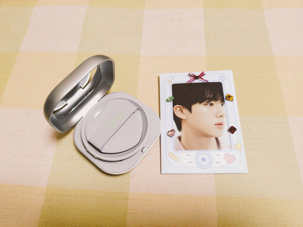 アズキ tweet media