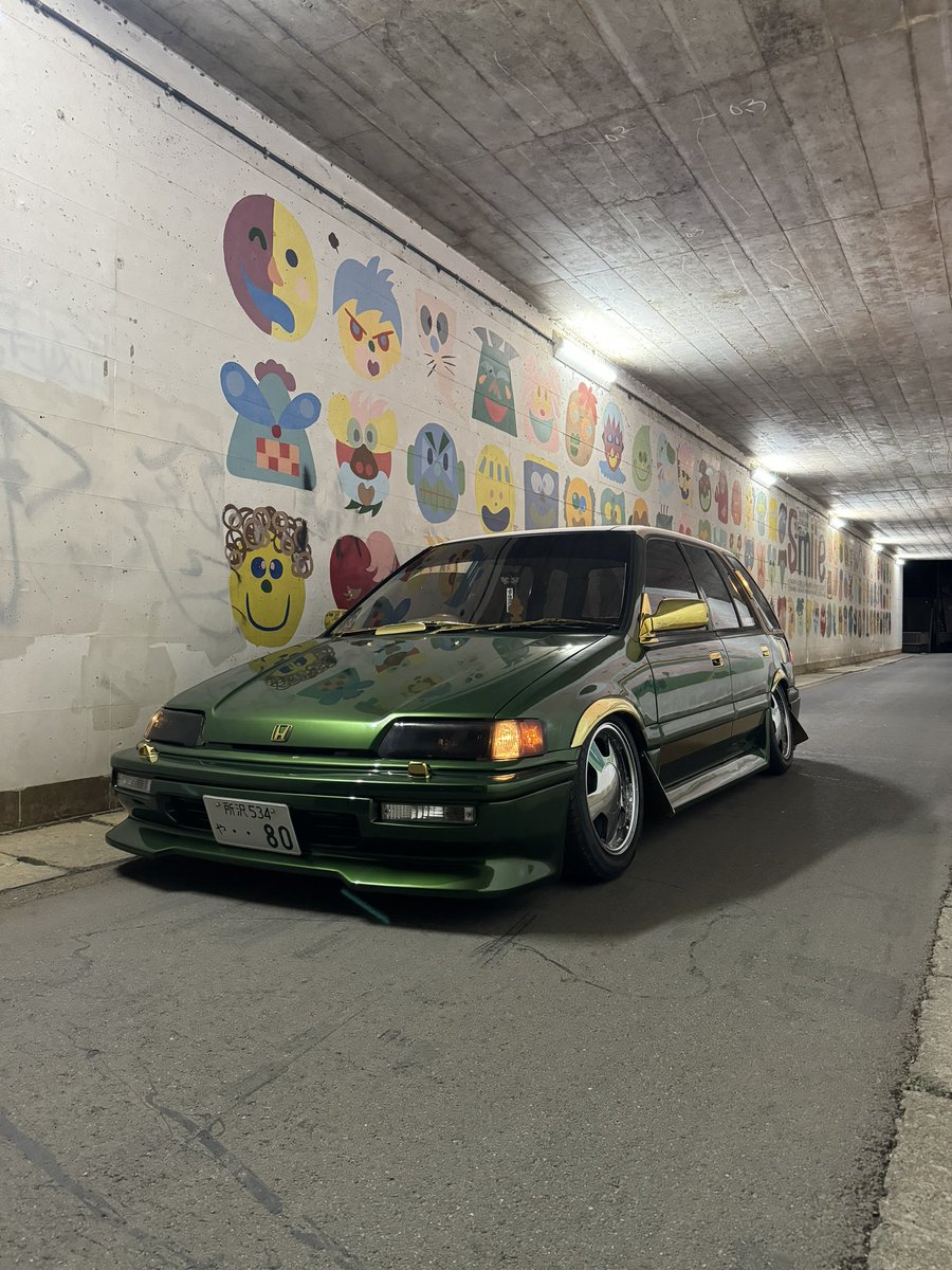 efセダンカミナリフロントバンパー探してます。