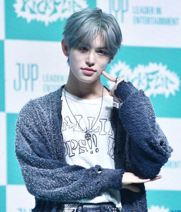 Boygroups Media tweet media