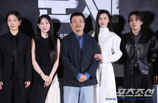 영화있지 tweet media