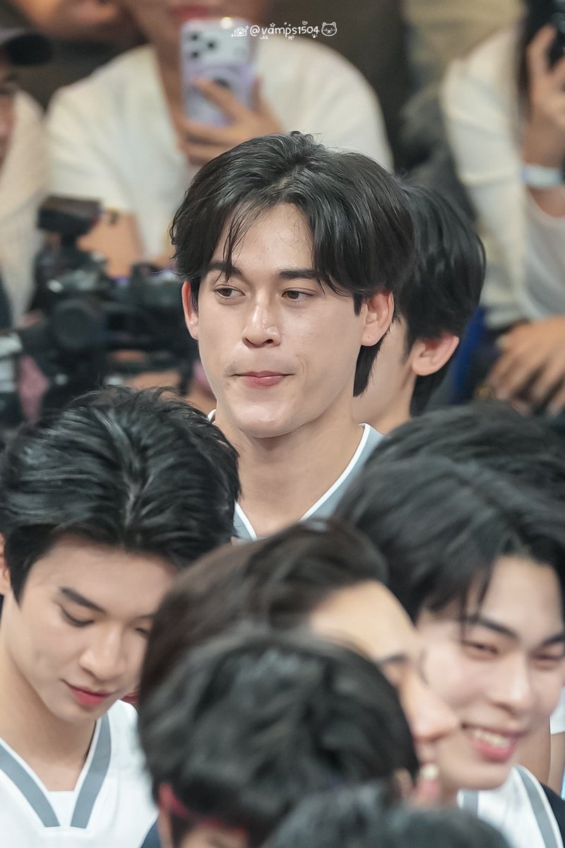 แวมพ์ tweet media