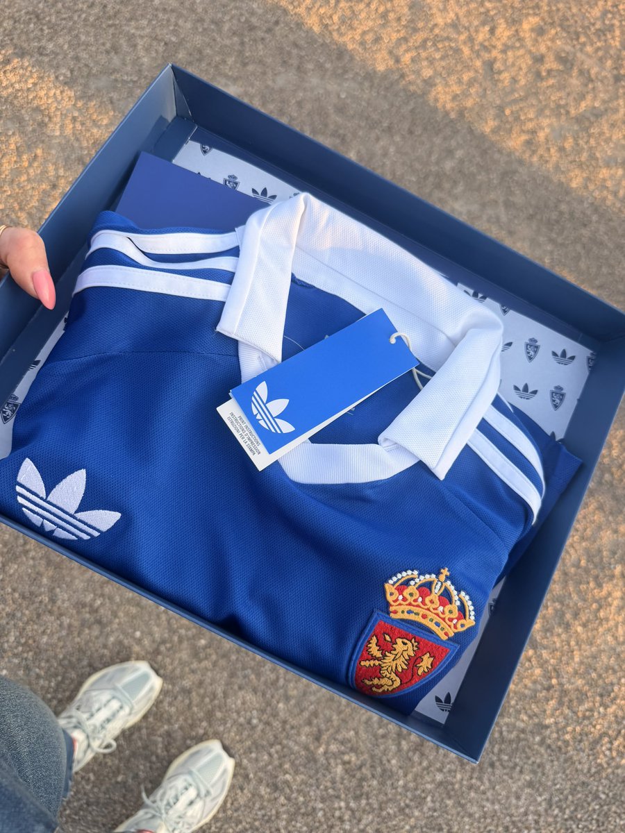 🐝〰️Azy_ZGZ〰️ 🐝LoMejorEstaPorVenir tweet media