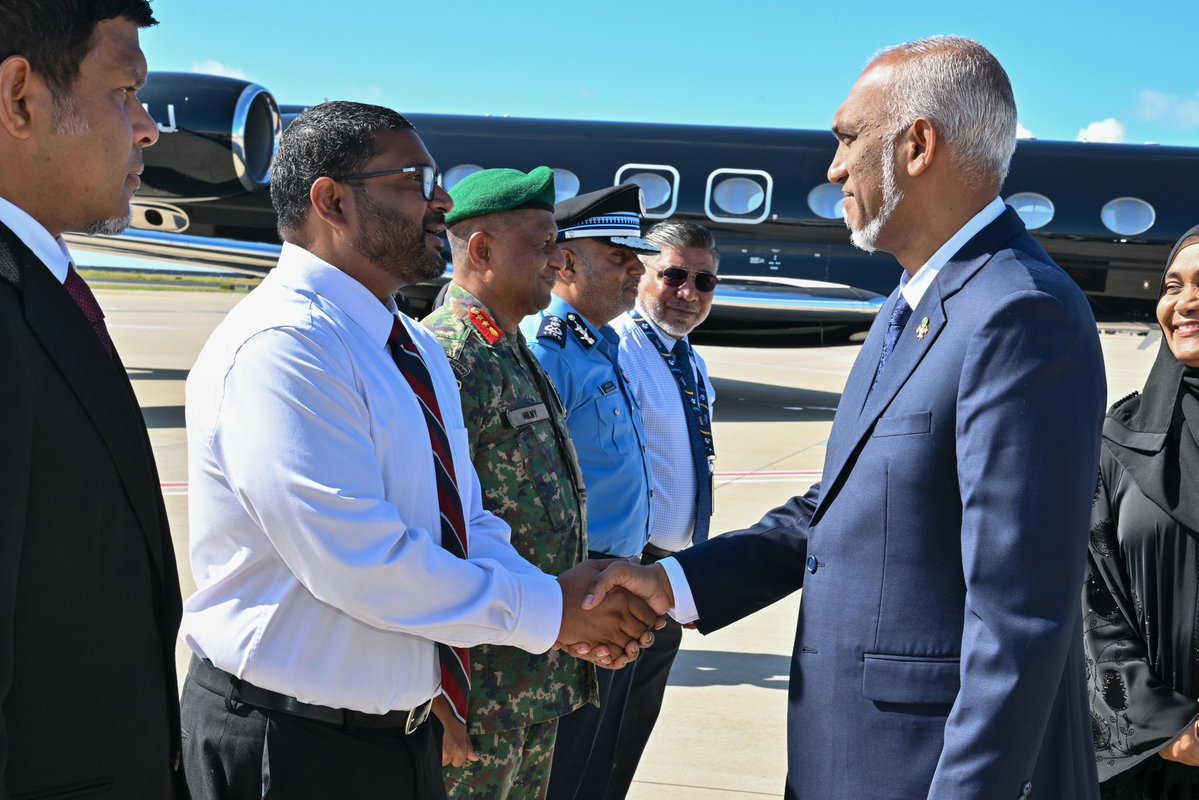 RaeesMuizzu tweet media