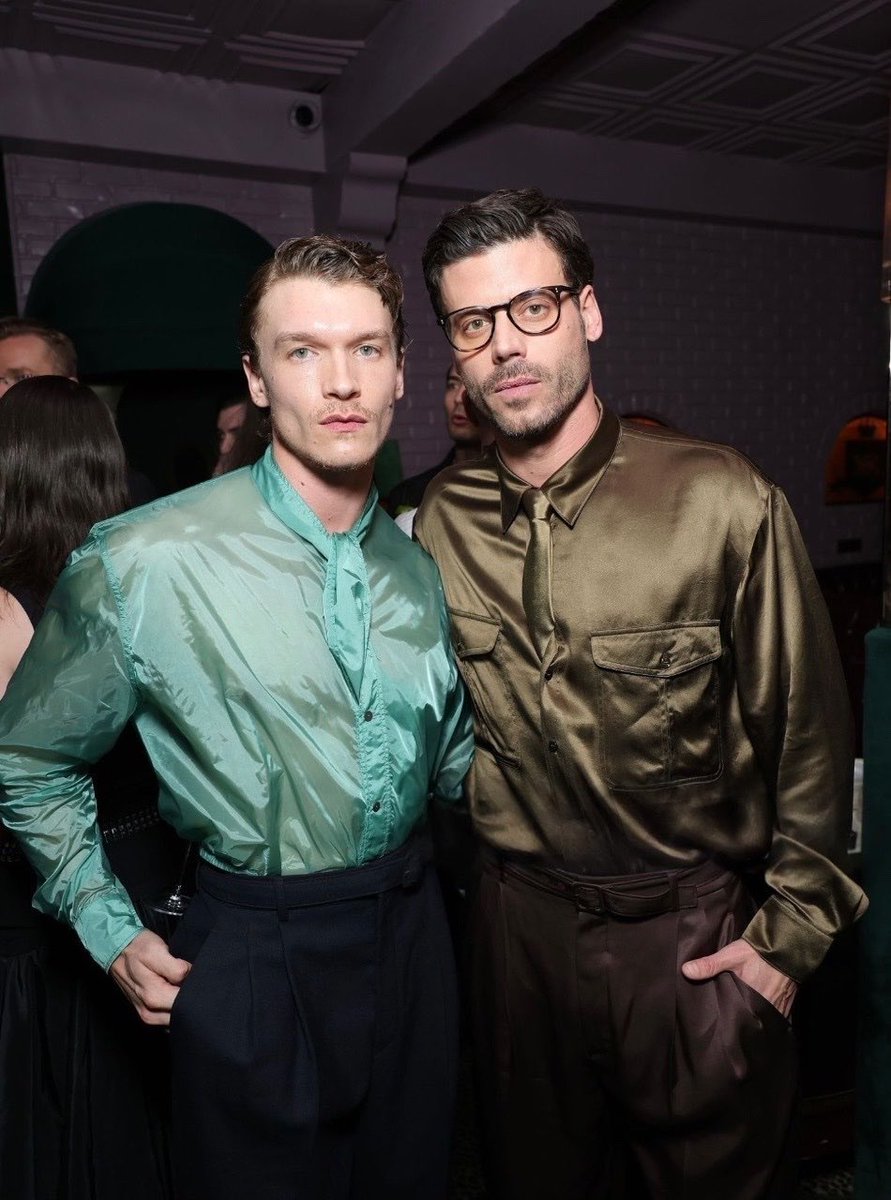 Алмазная заря tweet media