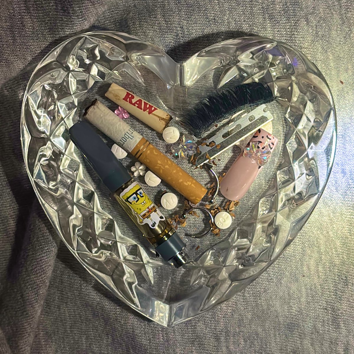 mimi ᯇ day 8 binge free ᢉ𐭩 tweet media