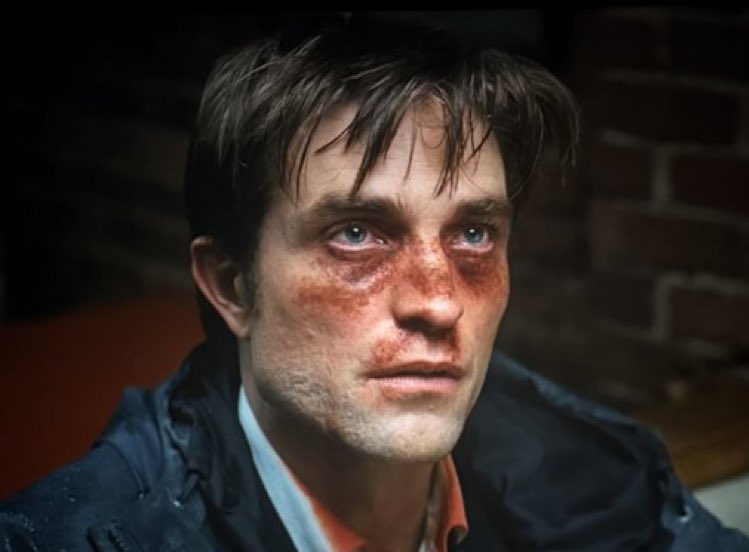 mcriannes's tweet photo. hello bruce wayne https://t.co/UzRfTni1Q2