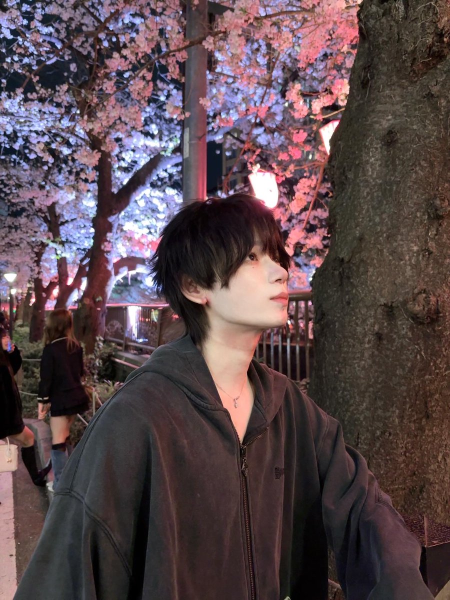 ibu_photostyle's tweet photo. プロカメラマンが教える
アイドル級の爆盛れ写真を作る方法

① Meituをインストール
② 肌レタッチを選択
③ 色白でクール「−10」、強度「＋50」

周りと圧倒的に差別化したい人は、こっそりこの数値保存して試してみて👍 https://t.co/TGvwex15Ah