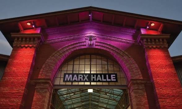 World Tomlinson tweet media