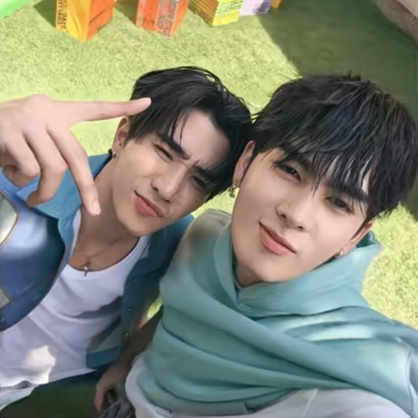 𝔢𝔩 ☘︎ tweet media