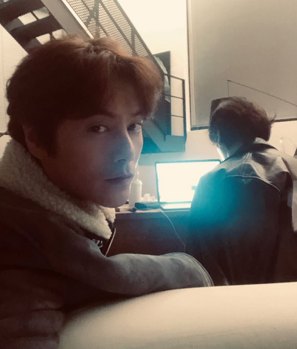 k_yo_kyo_'s tweet image. 260406 김민혁 배우님 인스타그램

가끔보는 티타임에도 음악과 나무님들밖에모르던 형의 콘서트. 
항상 걱정이 많다며 고민하던형은 결국 또 증명해버렸네.
역시 👍 #ae #박효신 @ parkhyoshin.official