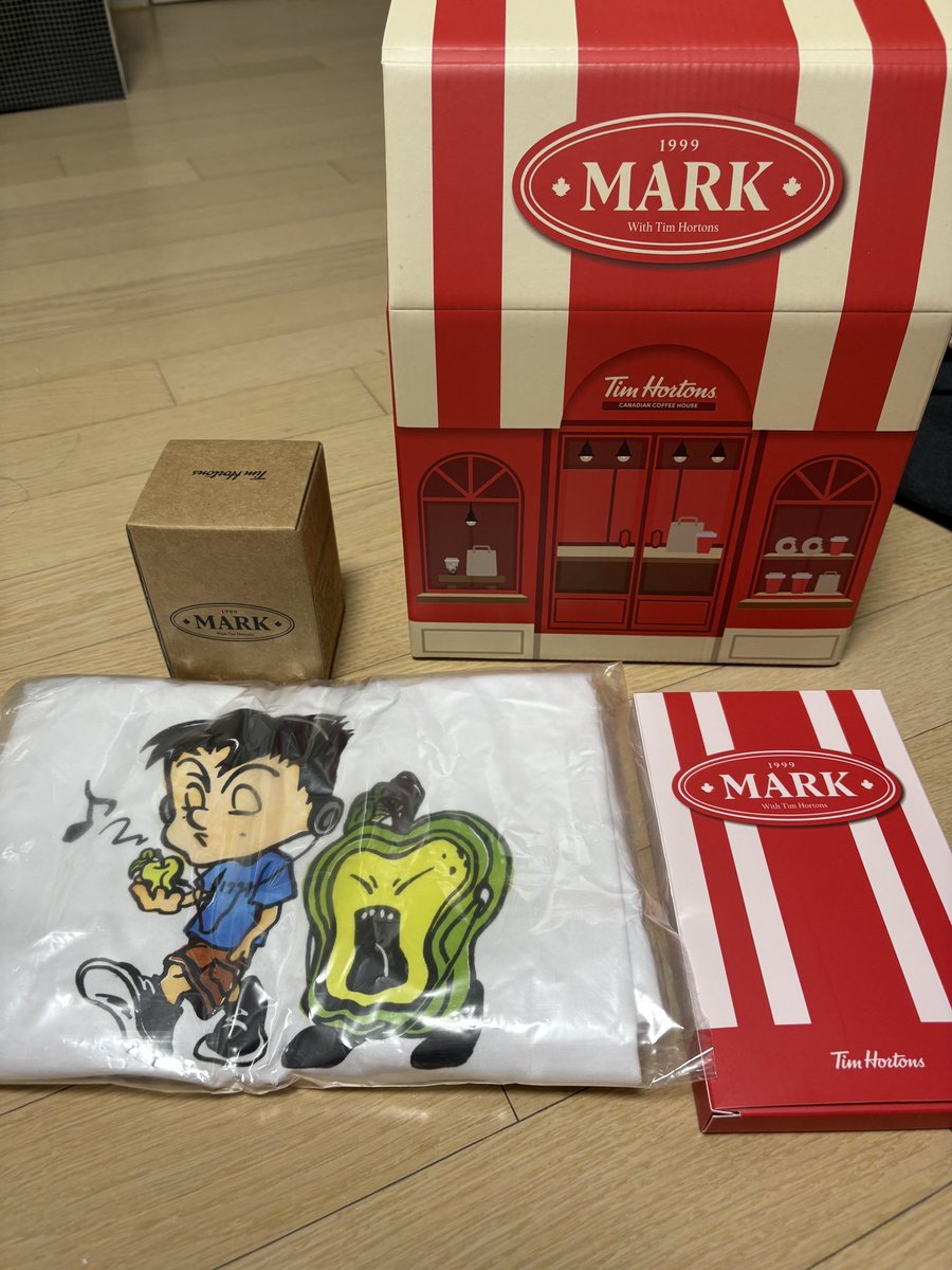 goods_for_'s tweet photo. 팀홀튼 마크 홈세트 풀세트 양도합니다!
구성품 다 있는지 확인하려고 박스만 개봉했고 구성품들은 모두 미개봉입니다
3.5 양도합니다!!

팀뱃지랑 포카까지 얹어서 같이 드릴게요

에눌 완전 가능해요 일단 찔러봐주세요!
빠른 연락은 오픈채팅 주세요!
엔시티 마크 1999 
#엔시티 #팀홀튼 #마크 https://t.co/ZRMMxGaMyj