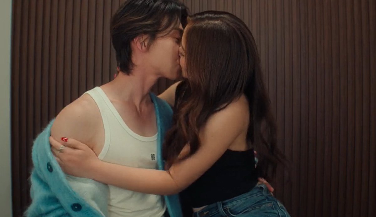 shy ⁷ ★ 🐈 ★ 🇵🇸 mooncovey endgame 🌙xo kitty era tweet media