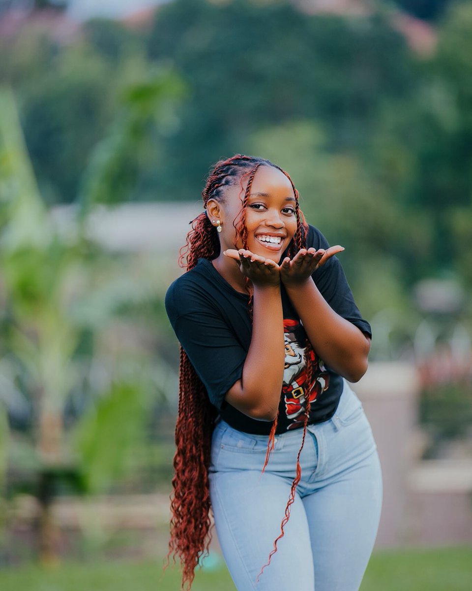 Kemi Christine tweet media