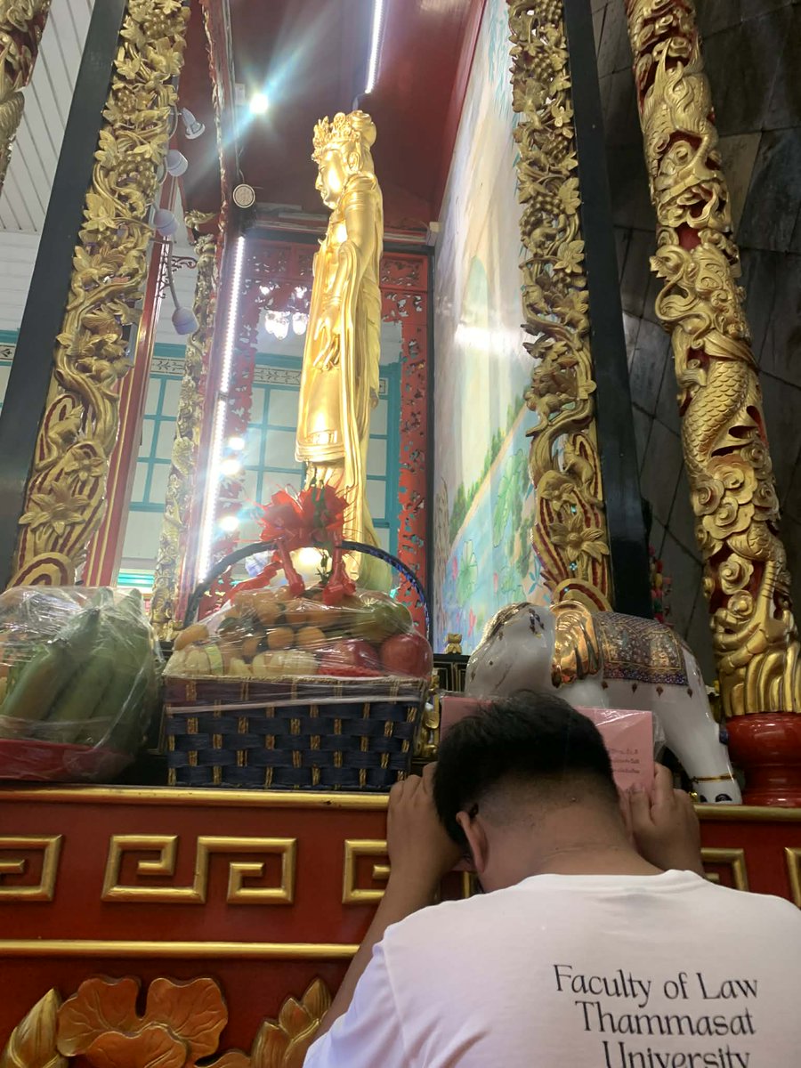 with MUMU tweet media