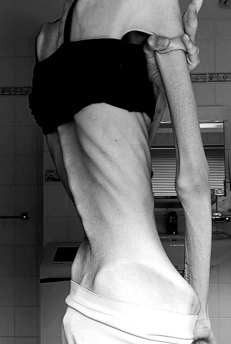 rita ssakamol tweet media