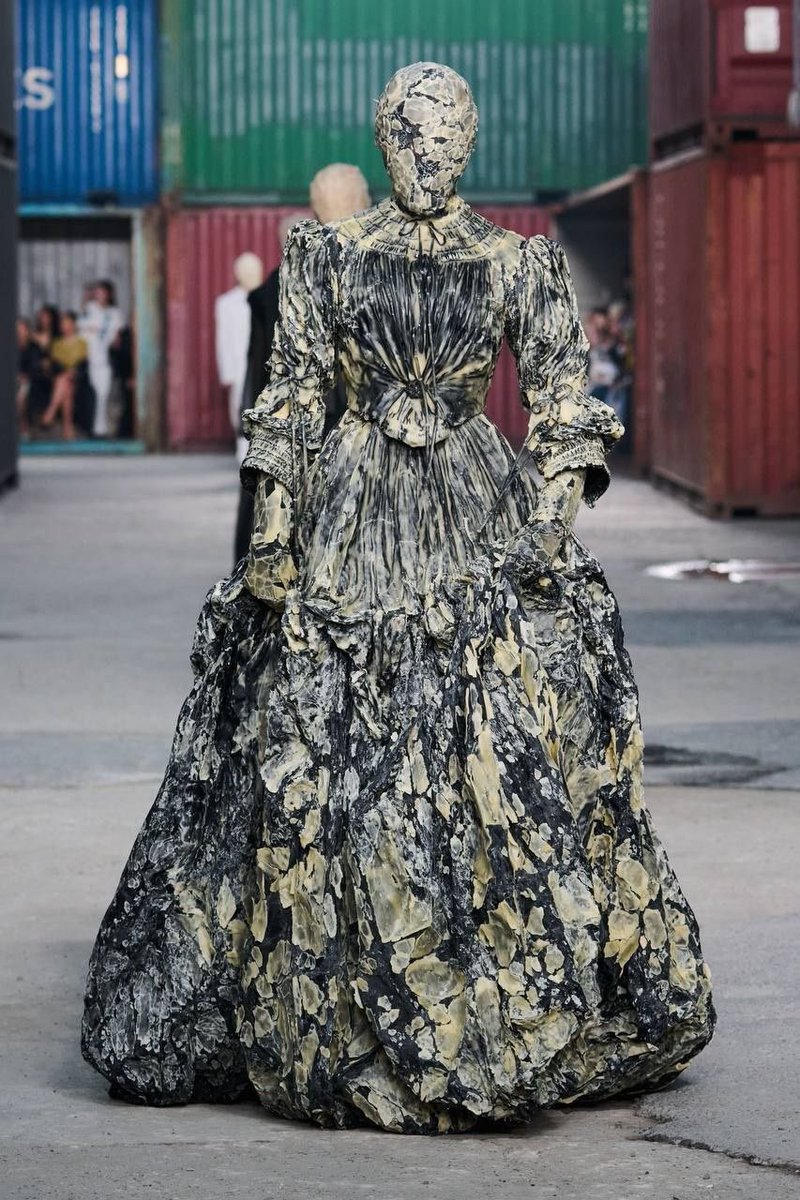 Art House Gloss 🇺🇸🇺🇦 tweet media