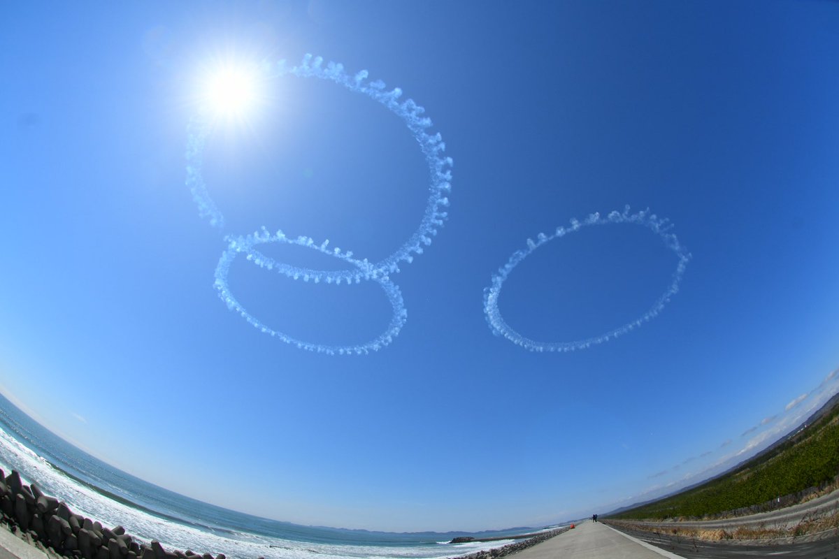 トレボーハイヤー tweet media