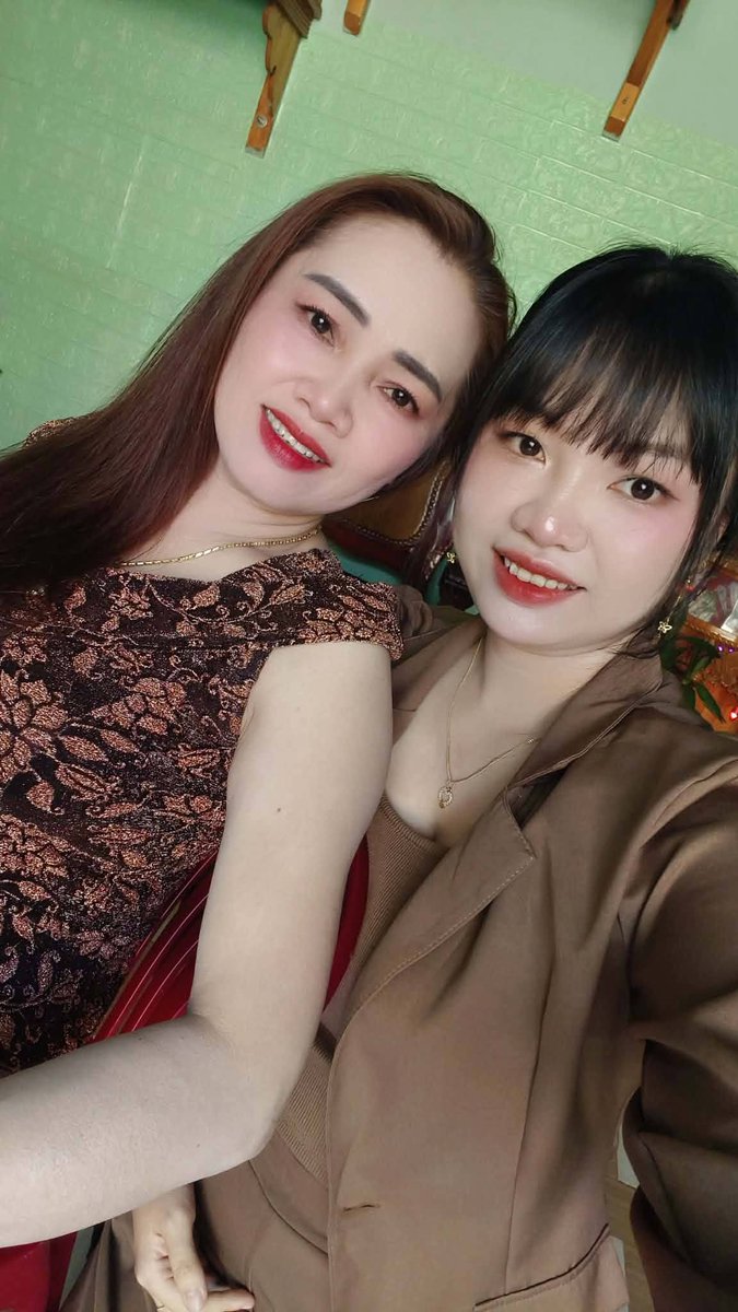 Cẩm Hồng tweet media