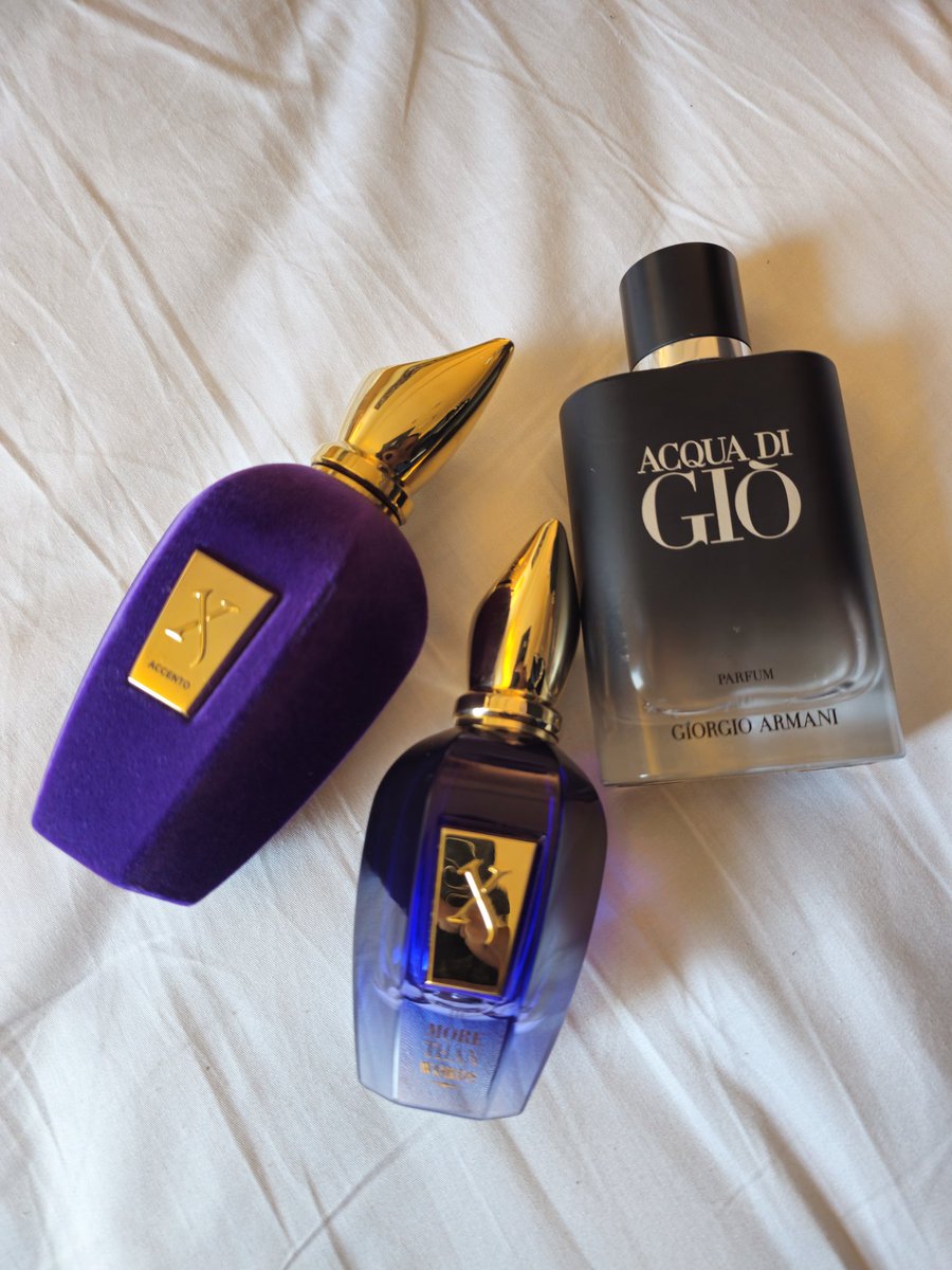 adjong_'s tweet photo. Lagi sering pake combo bertiga ini
- Xerjoff accento
Nanas yang mature, kata temen parfumnya CEO
- Xerjoff more than words
Fruity &amp; woody. Ga semua orang suka pas mid, tapi dry down nya indah banget.
- Acqua di gio Parfum
Fresh, spicy, marine. Cinta banget, udah botol kedua https://t.co/sLyz6sfYxw