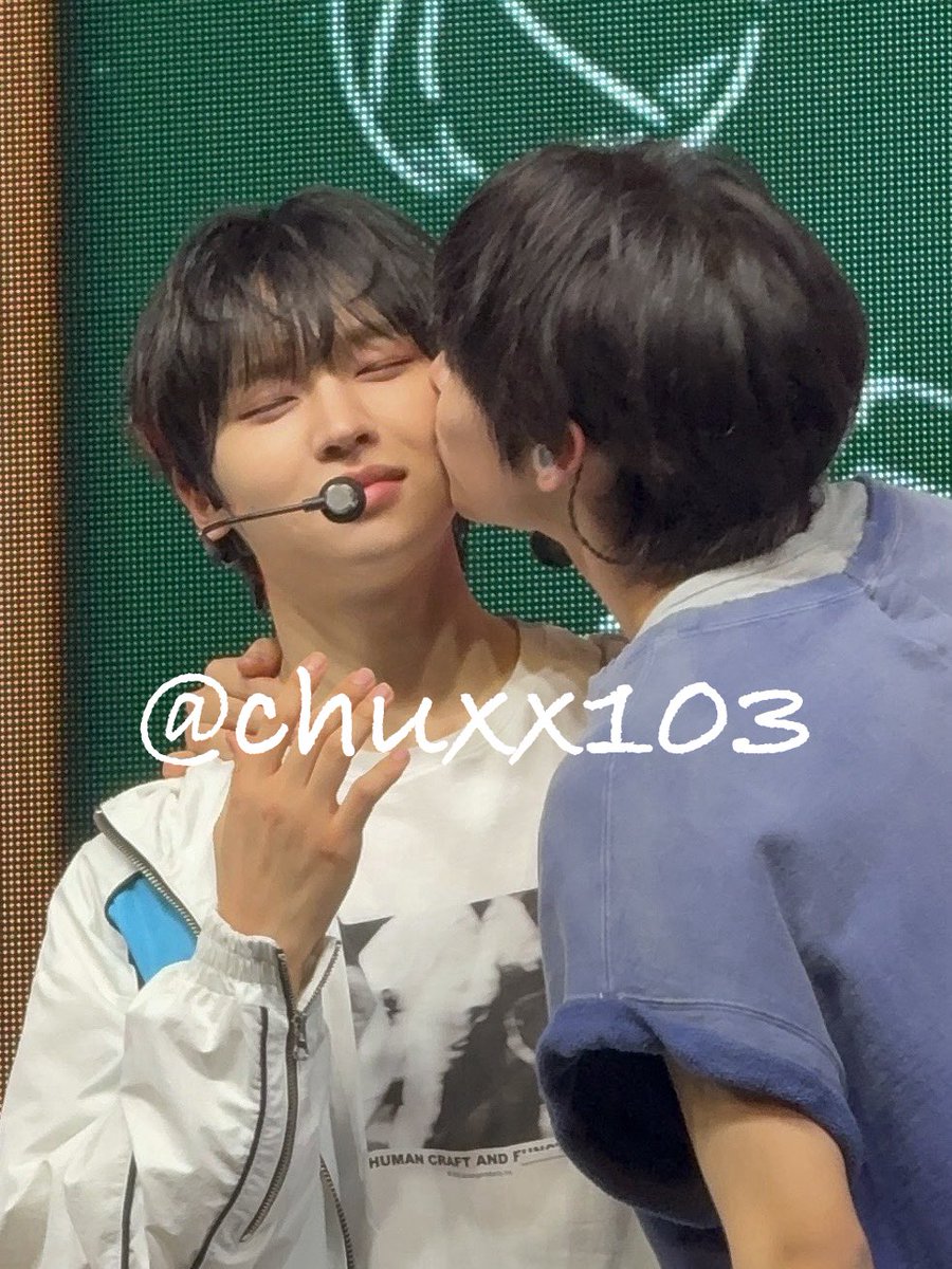 🌙‎𖤐⡱ tweet media