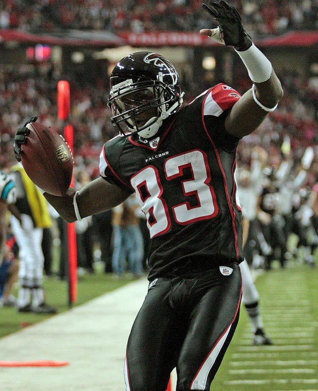 FirefoxP19's tweet photo. @EvanBirchfield To this day the best uniforms the falcons have ever worn. https://t.co/qHCOsl1LML